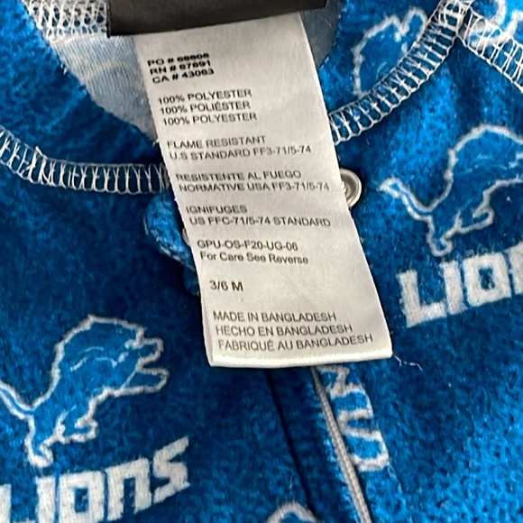 Lions sleep/play 3-6 month - Picture 2 of 3